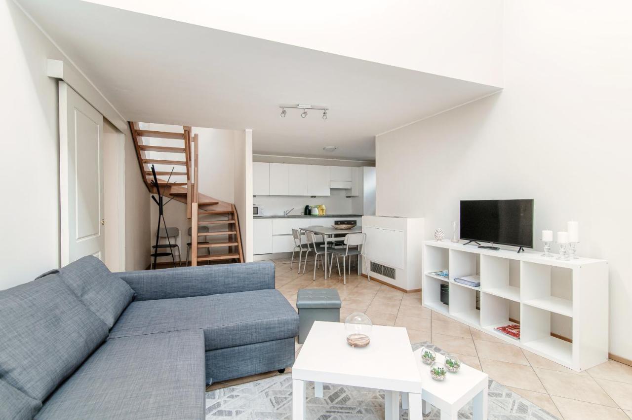 Sky Attic 72 - The House Of Travelers Apartment Como Ngoại thất bức ảnh